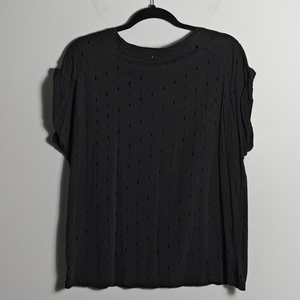 SIS SIS Anthropologie Black Cut Out Rolled Sleeve Top Size Large - Picture 9 of 14